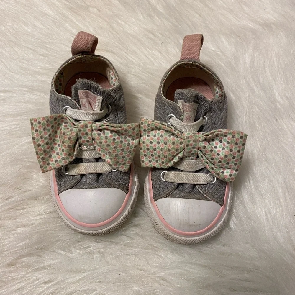 Converse Shoes Infant Girls Size 5‎ Slip On